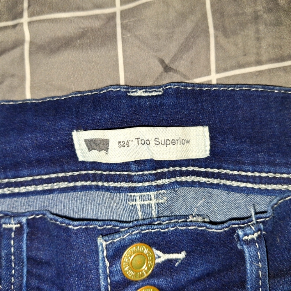 Levi jeans size 7m